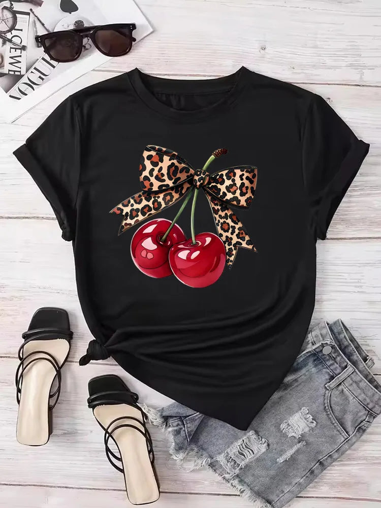 T-Shirt Cerise Imprimé Femme – Col Rond, Manches Courtes
